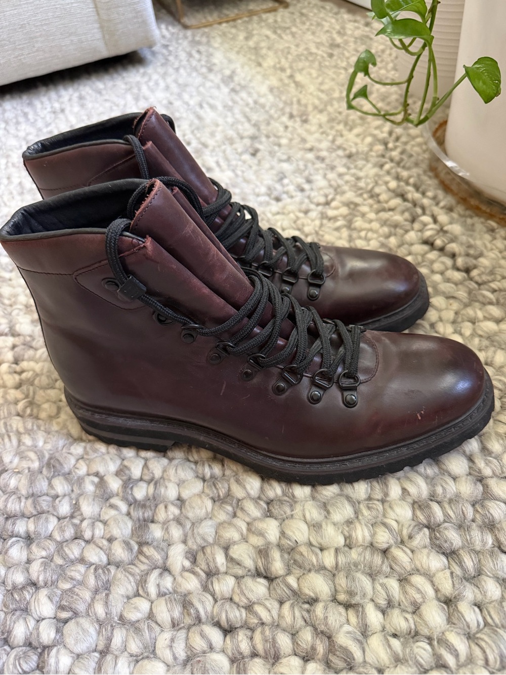 Kenneth Cole New York "Click Ur Heels" Leather Alpine / Hiking Boots